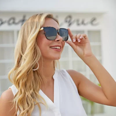 Large Square Frame Eyewear for Women (EGE002)